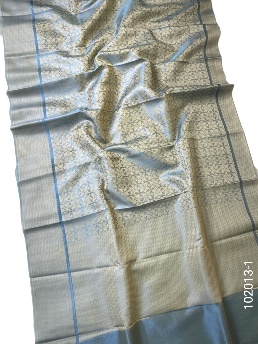 Art Silk Zari Jamdani Work Banarasi Saree Wholesale fabric close-up