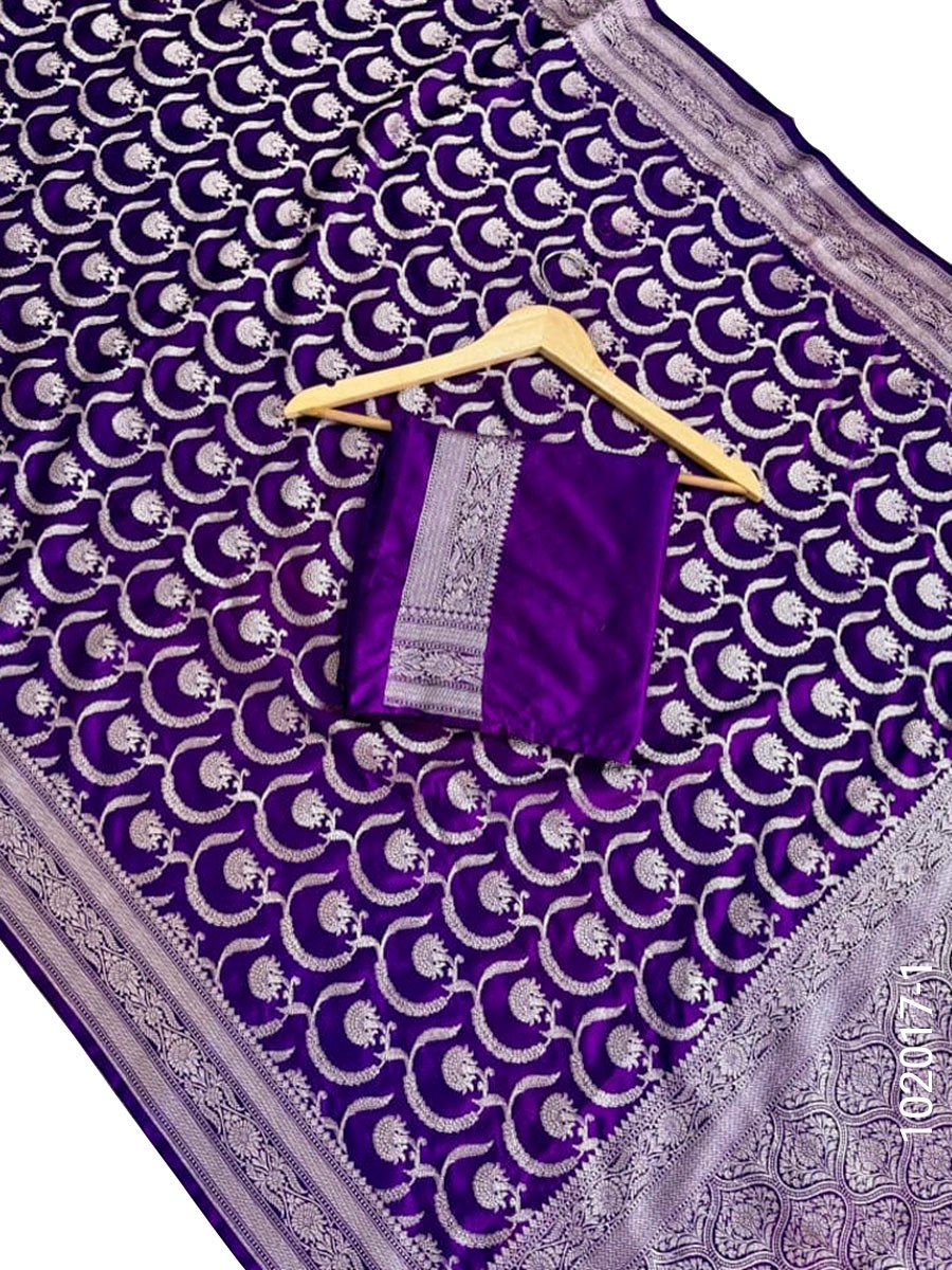 Mashru Silk Zari Work Jaal Banarasi Saree fabric close-up