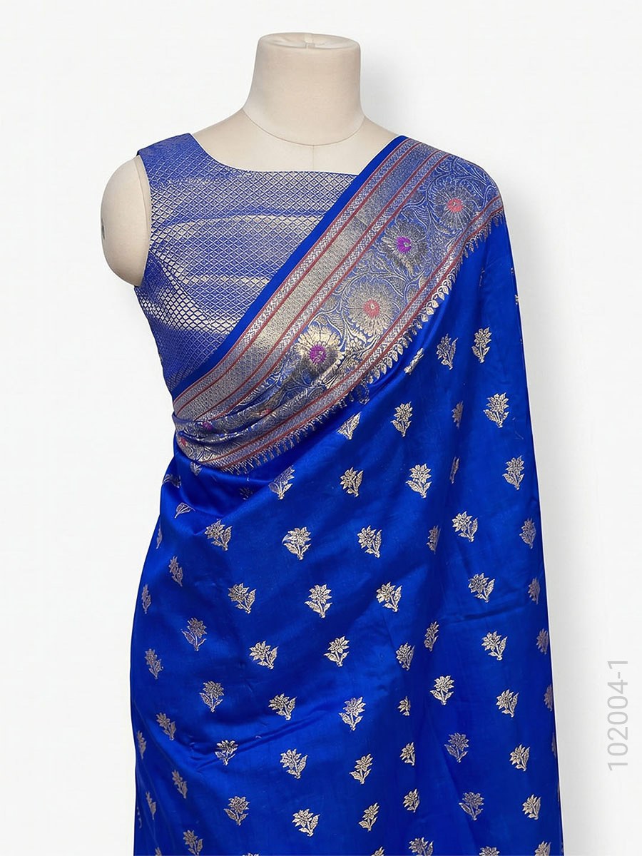 Soft Silk Resham and Zari Work Buti Banarasi Saree fabric close-up