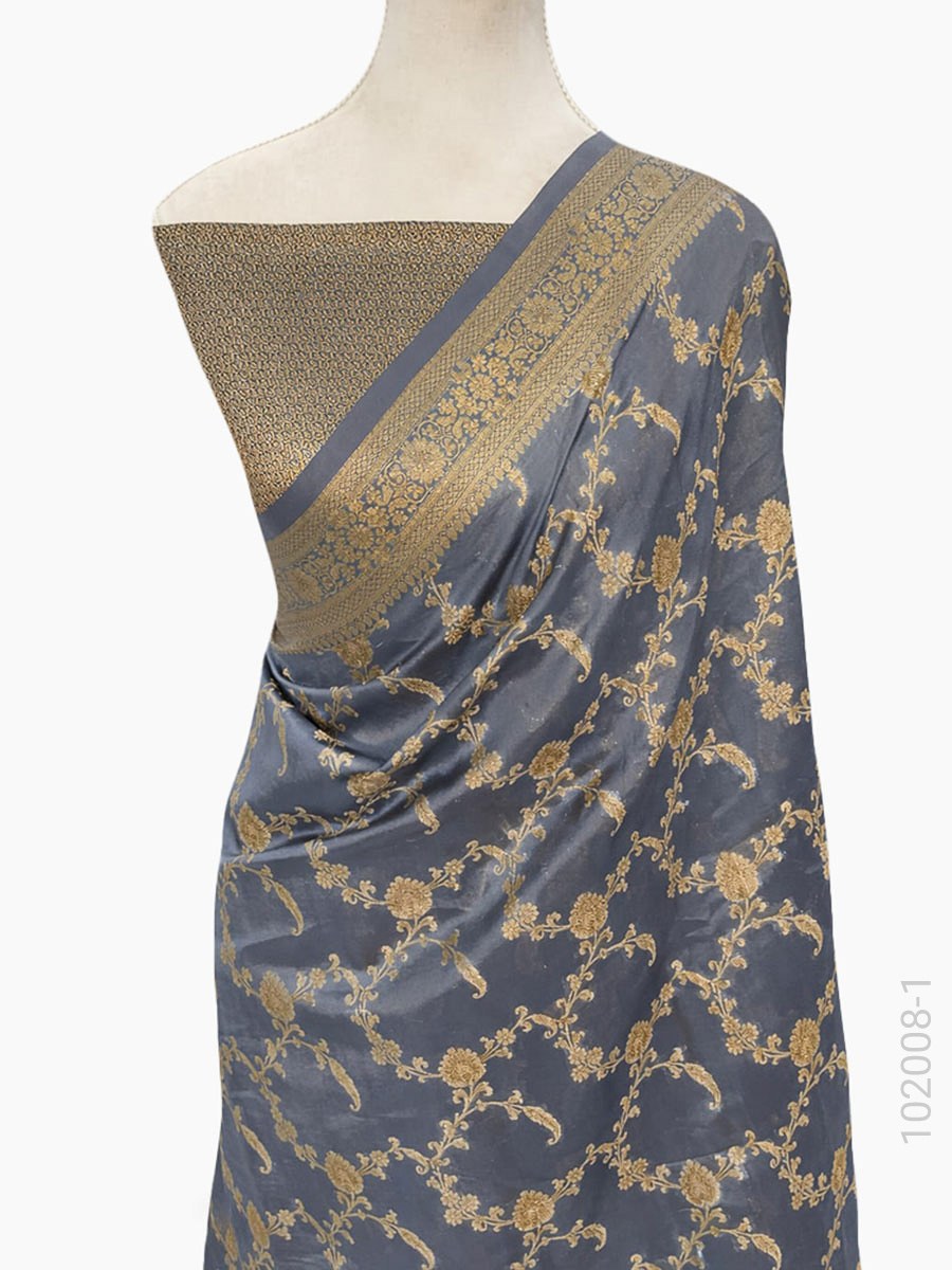 Soft Silk Zari Work Jaal Banarasi Saree fabric close-up
