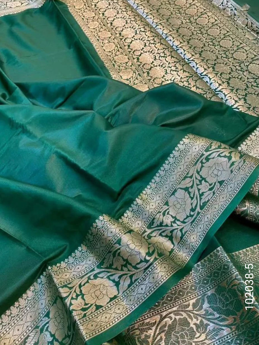 Soft Silk Zari Work Plain Banarasi Saree view 6